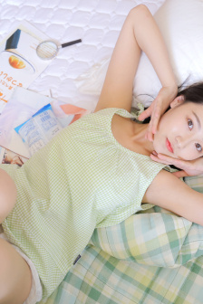 《值夜班妻子》在线观看免费中文